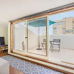 Floor Retreat In Lejlighed