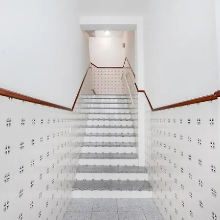 Floor Retreat In شقة *