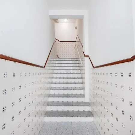 Floor Retreat In إسبِنو
