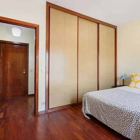 Floor Retreat In Espinho (Aveiro)