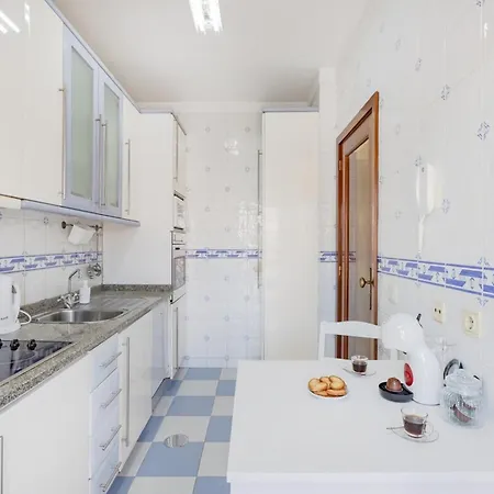 Floor Retreat In Appartement Espinho (Aveiro)