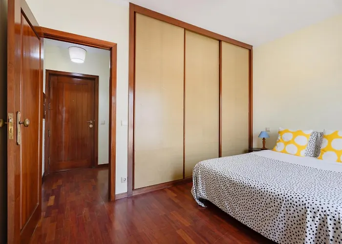 Apartament Floor Retreat In